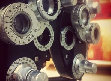 Binocular Eye Machine for Testing Vision